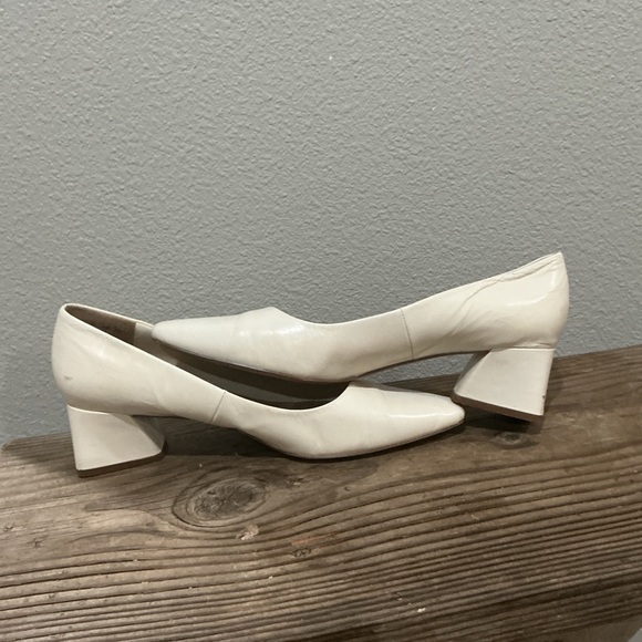 Franco Sarto Jesslyn Pumps White Leather Low Block Heel Size 11 - Picture 4 of 9